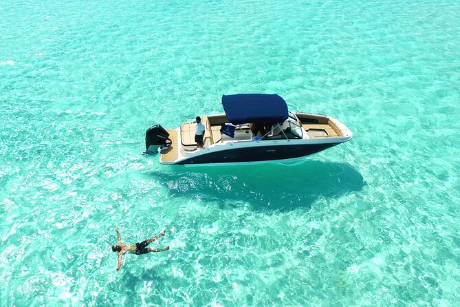 Deluxe Private Boats - 27 ft Sea Ray - Key points at a glance