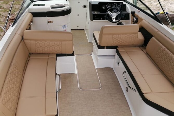 Deluxe Private Boats - 27 ft Sea Ray - Boat comfort, pickup, and what to bring
