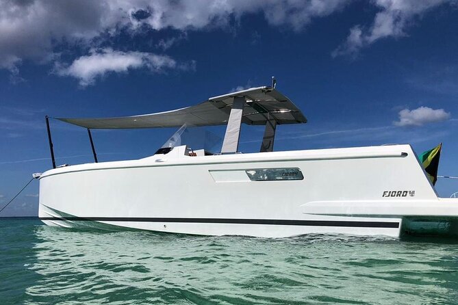 Deluxe Private Boats - 36 ft Fjord - Premium drinks and an easygoing onboard day