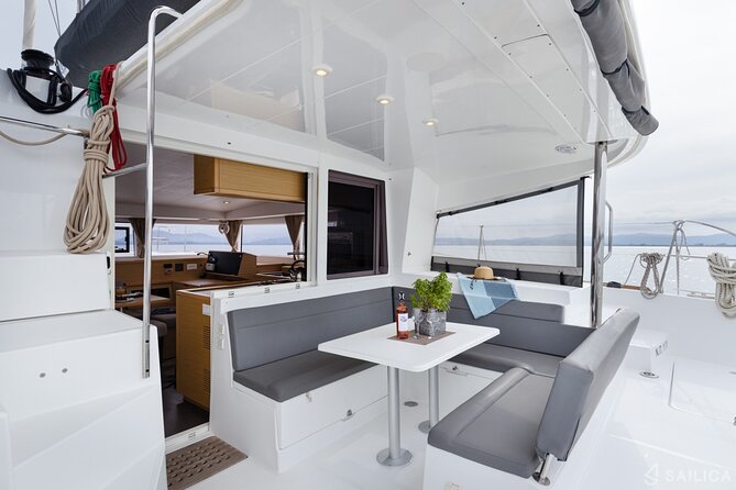Deluxe Private Boats - 40 ft Catamaran - Timing, marina access, and what to budget