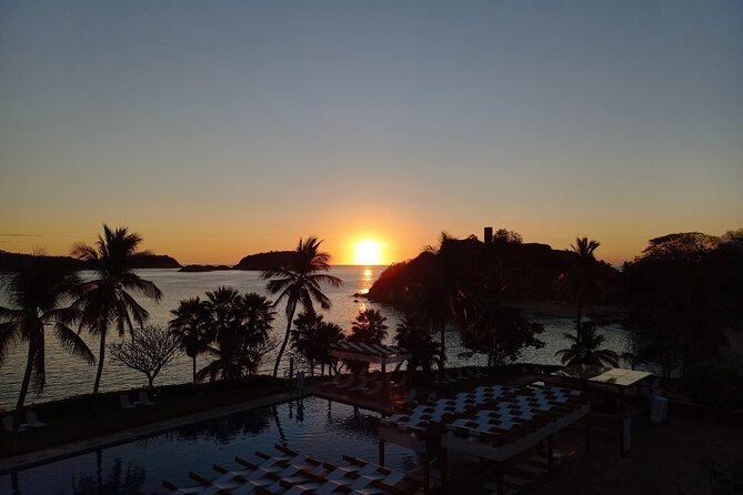 Discover the magic of Huatulco and its surroundings areas - Guides, comfort, and the small-group setting