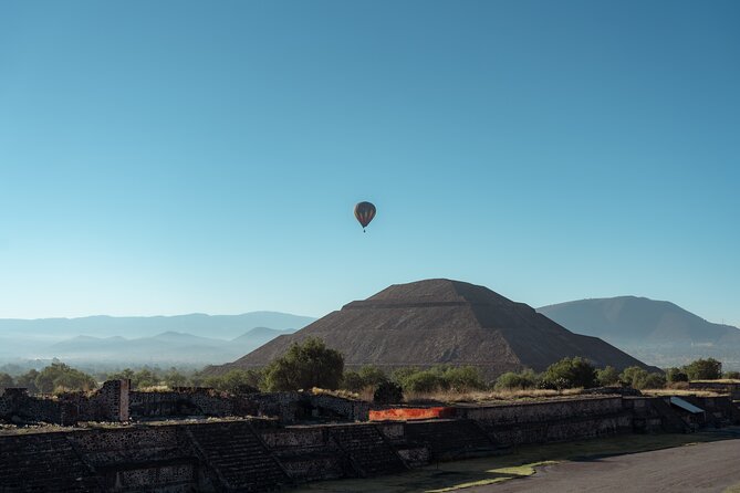 Early & Express Tour Teotihuacan Pyramids - Photos, murals, and what you may see