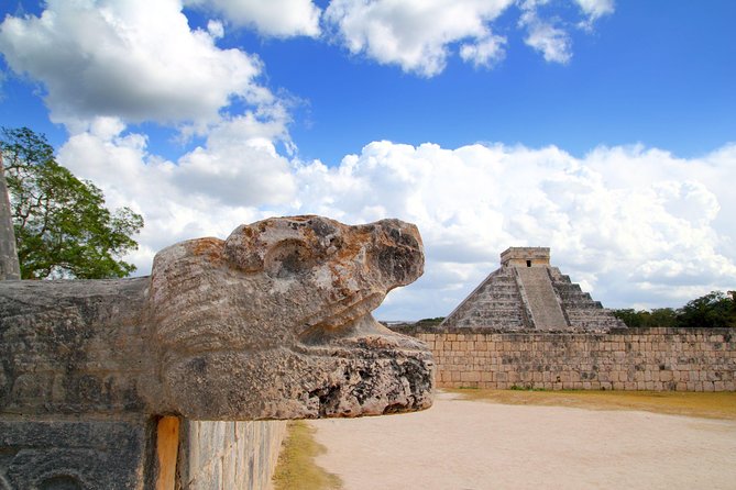 Ek Balam, Chichen Itza, Cenote & buffet lunch Tour - Chichen Itza and the power of arriving early