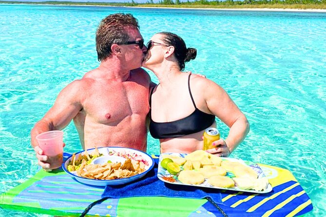 El Cielo Cozumel Snorkel Private Boat + Food + Drinks + Beach - El Cielito: rays and the floating lunch
