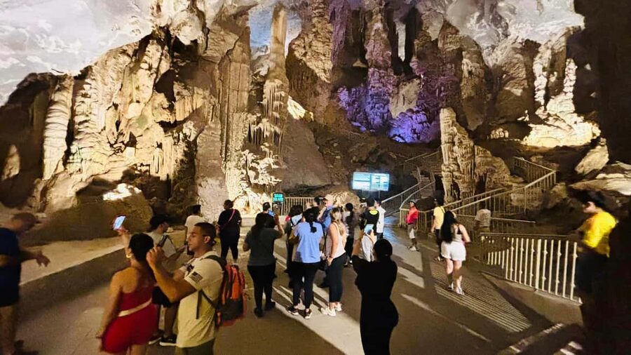 El mejor tour a "Grutas de Garcia" + Teleférico + Tickets - The return to Monterrey and optional local food stops