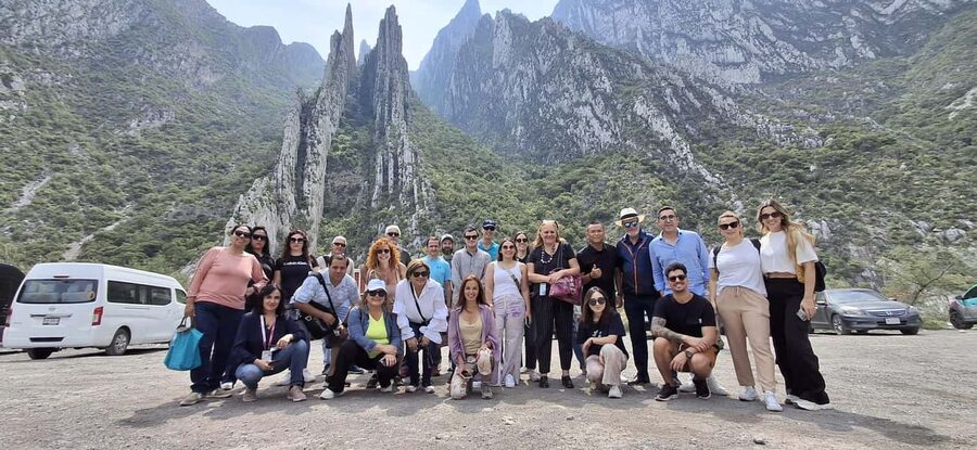El mejor tour a "Grutas de Garcia" + Teleférico + Tickets - Transport comfort and group size