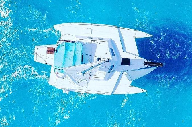Exciting Catamaran Tour to Isla Mujeres, from Cancún! - Seasickness, crowds, and comfort