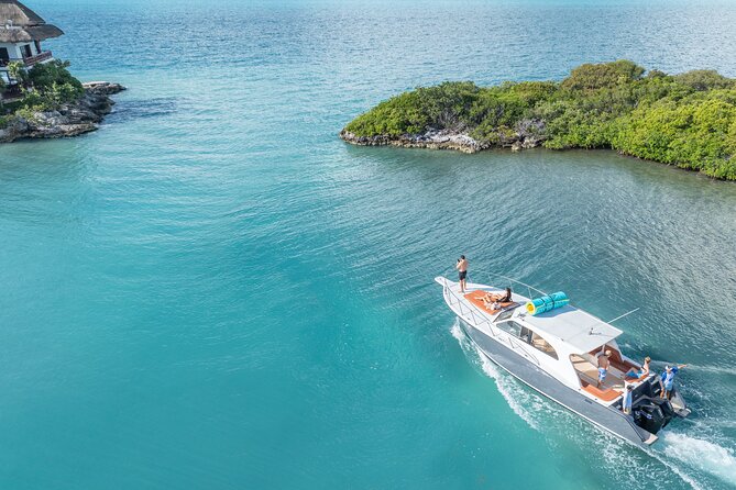 Exclusive Isla Mujeres and Cancun Private Yacht Tour - The crew makes the difference