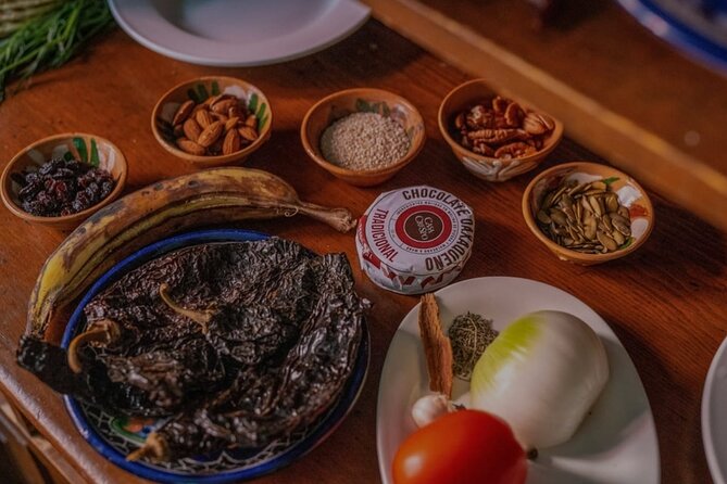 Flavors of Oaxaca: Cooking Class with No Set Menu and Local Market Tour - Starting at Casa Crespo on Reforma