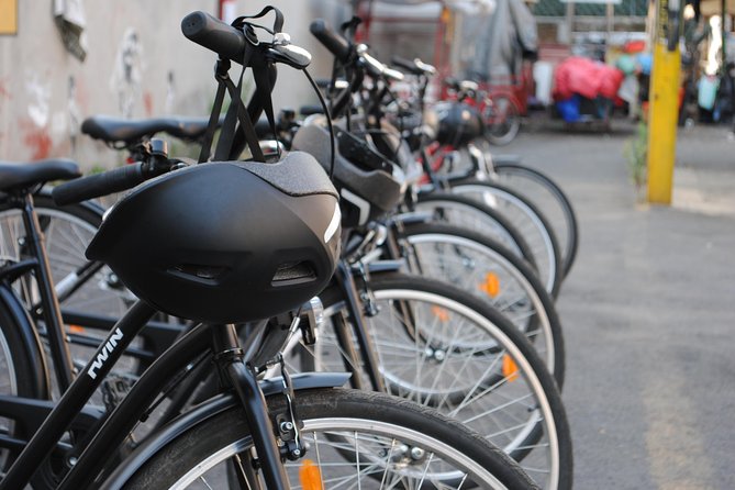 Frida Kahlo VIP [Museum Tickets Included] Bike, Markets & Churros - The guides make or break the morning