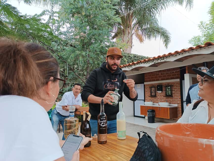 From Guadalajara: Tequila Town and Cantaritos El Guero - Tequila Don Cayo: learning how the drink is made