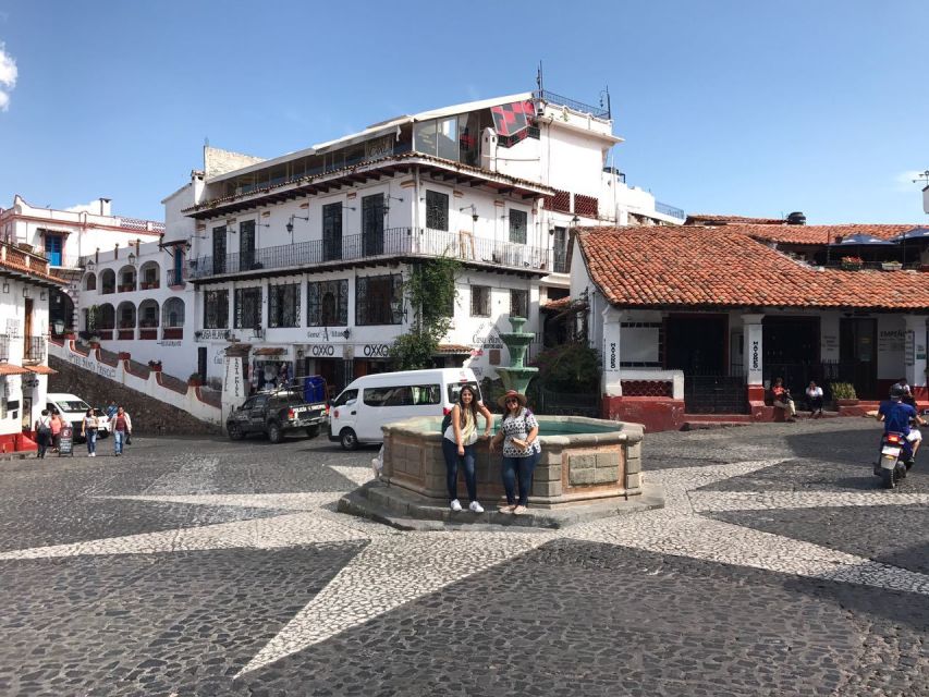 From Mexico City: 10-Hour Cuernavaca and Taxco Tour - Sunset near Taxco’s main plaza