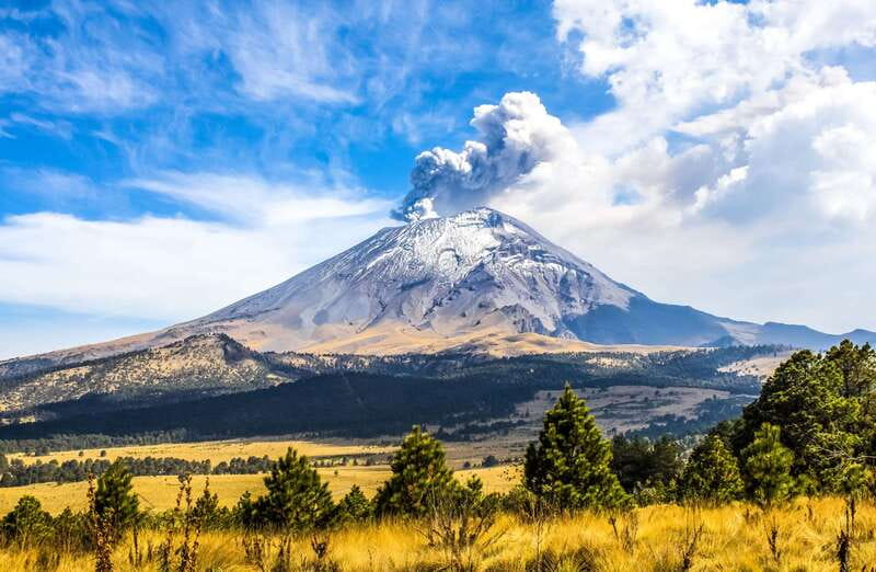 From Mexico City: Hike Iztaccihuatl Volcano with an Alpinist - From the Van to La Joya