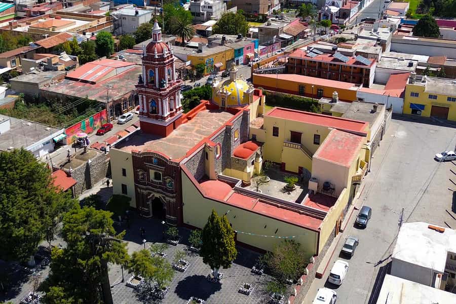 From Mexico City: One-day adventure: Puebla, Cholula, and Tonantzintla - Who should book this experience