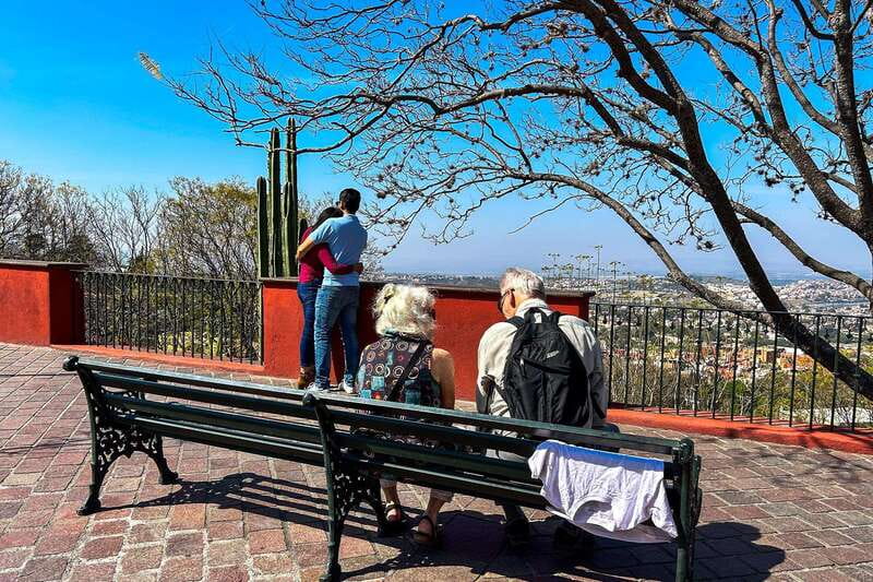 From Mexico City: San Miguel de Allende Day Trip - Scenic overlooks and skyline photographs