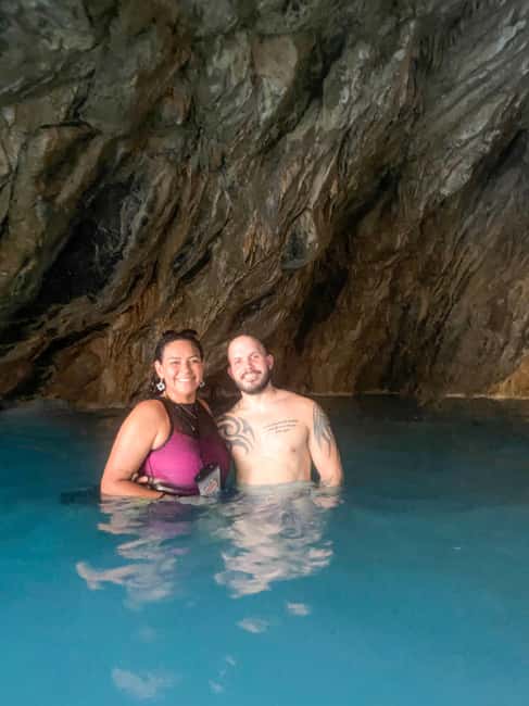 From Mexico City: Small Group Tour to the Tolantongo Caves - Arriving at the Tolantongo Caves