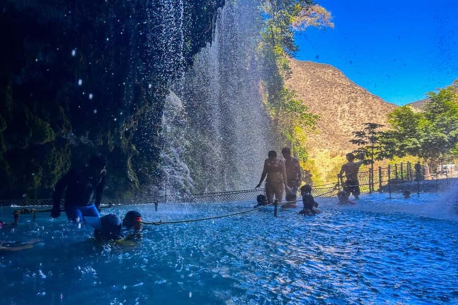 From Mexico City: Small Group Tour to the Tolantongo Caves - What the $138 price really covers