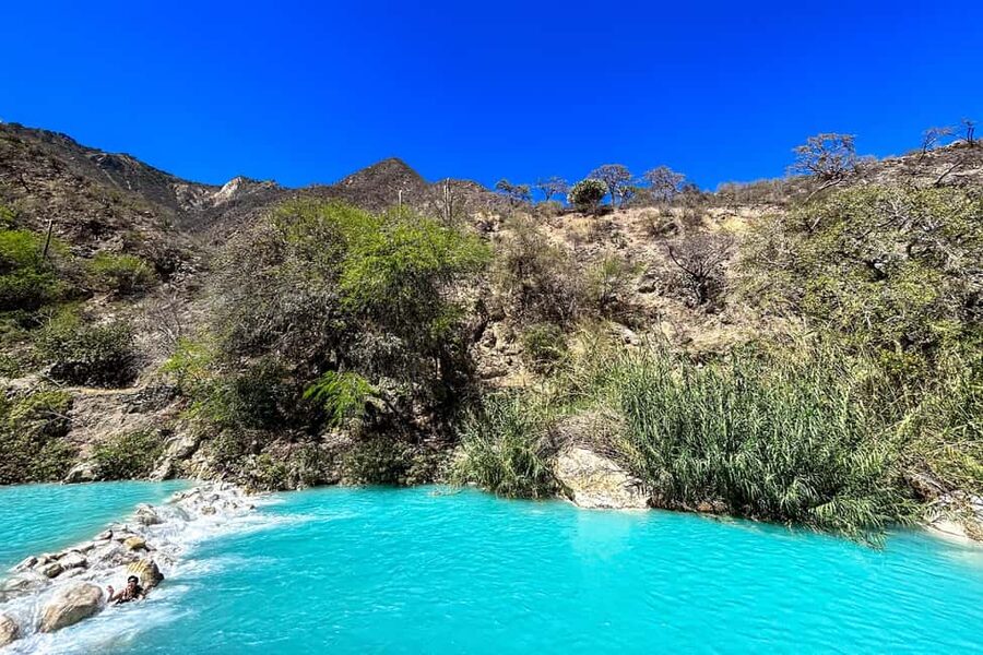From Mexico City: Small Group Tour to the Tolantongo Caves - The bus ride is the main trade-off