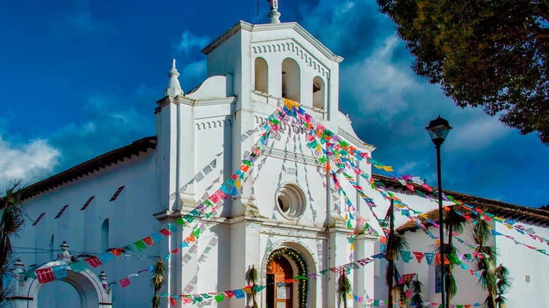 From San Cristóbal: Chamula and Zinacantán Guided Tour - What the guides add to the experience