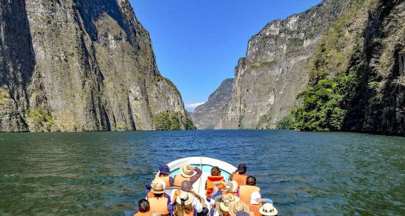 From San Cristobal: Sumidero Canyon & Chiapa de Corzo Tour - Why combine Sumidero Canyon with Chiapa de Corzo?