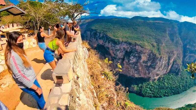 From Tuxtla Sumidero Canyon, Viewpoint & San Cristobal Tour - Chiapa de Corzo: one hour in a colonial town