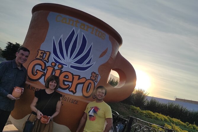 Full Day in Tequila with Tasting and party in Cantaritos - Tequila town: two hours for food, photos, and wandering