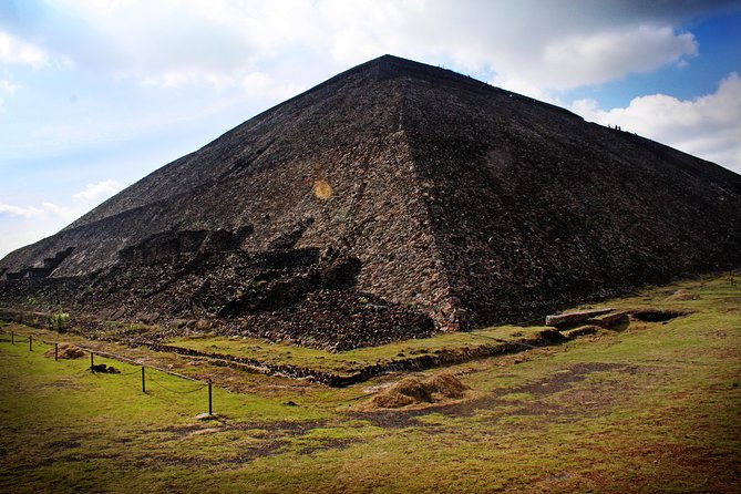 Full-Day Teotihuacan & Basilica Guadalupe Tour - The gift shop and lunch question