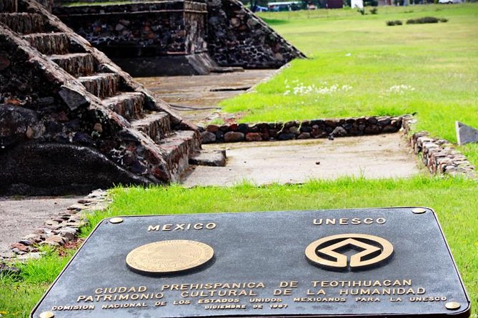 Full-Day Teotihuacan & Basilica Guadalupe Tour - The guides are a major part of the value