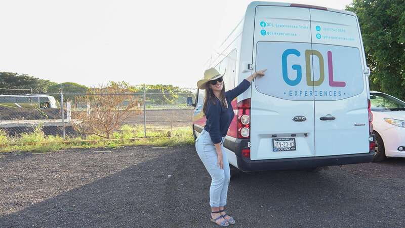Guadalajara: Premium Tequila Tour with Tastings and Pairings - Cantaritos El Guero and the loudest stop of the day