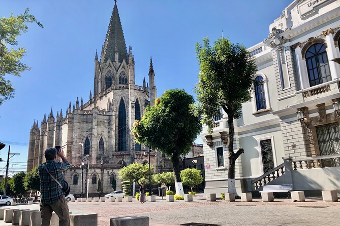 Guadalajara Private Walking Tour - Starting in Colonia Americana at Glorieta de Los Niños Héroes