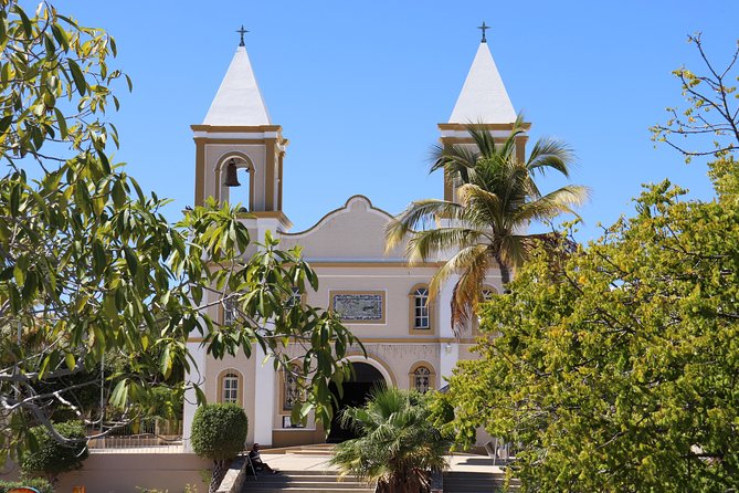 Guided Tour Los Cabos: Boat | Tacos & Tequila | Photos & Transfer - The Tourist Corridor between the two towns
