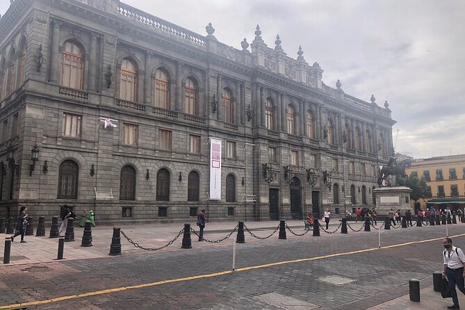Historic Downtown Walking Tour - Plaza Manuel Tolsá and the El Caballito statue