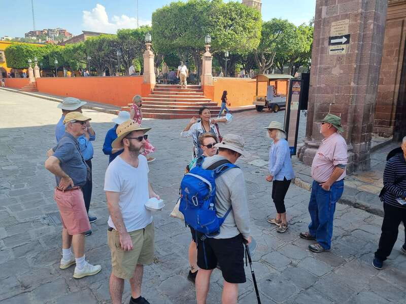 Historical & Cultural Walking Tour of San Miguel de Allende - Casa del Mayorazgo de la Canal and Casa de Cultura Banamex