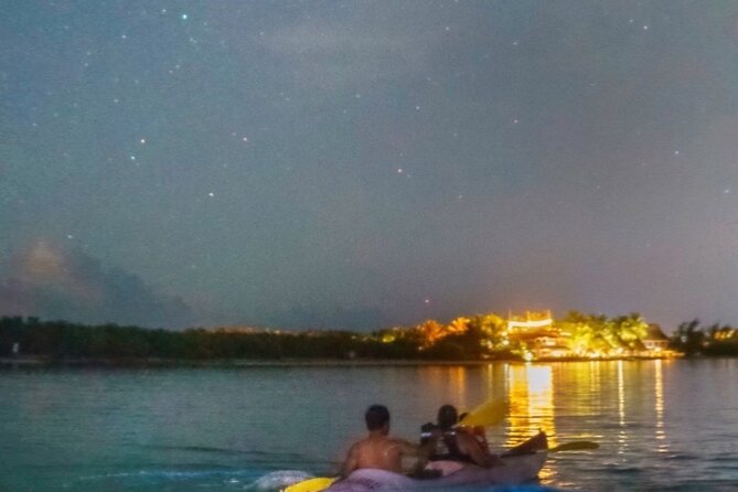 Holbox Kayak Bioluminescence Experience - Swimming through blue and green sparks