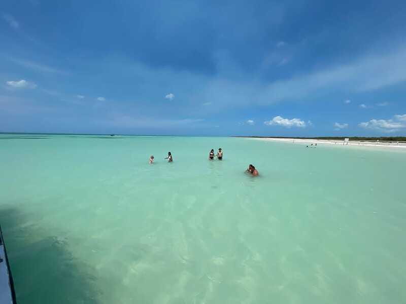 Holbox: Punta Mosquitos, Yalahau, & Pasión Island Boat Tour - What $38 gets you