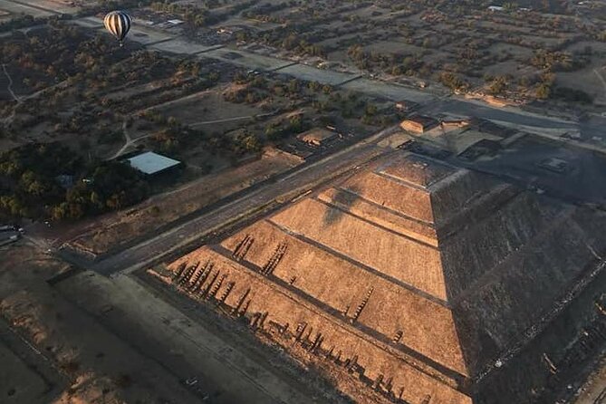 Hot air balloon from CDMX and Restaurant la Gruta (ORIGINAL) - Why the sunrise flight is worth the early alarm