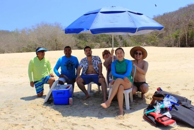 Huatulco Bahías Tour - Maguey Bay, lunch, and two hours of free time