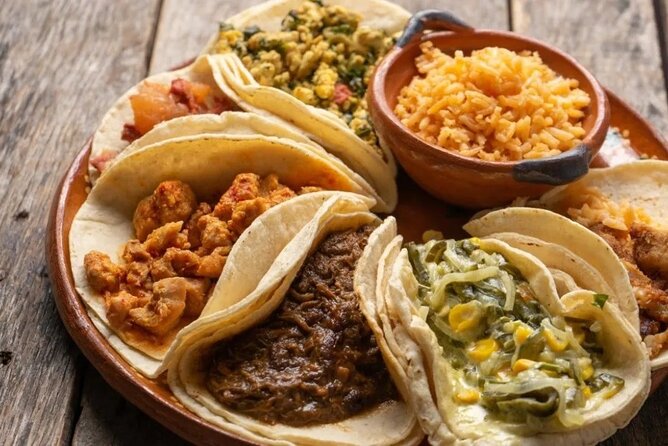 Huatulco Walking Food Tour - How the food unfolds across three hours