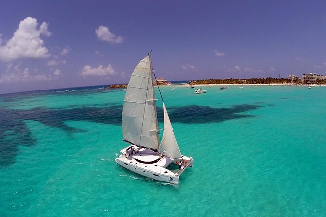 Isla Mujeres Catamaran, Open Bar & Optional Buffet and pick up - What this Isla Mujeres day is really like
