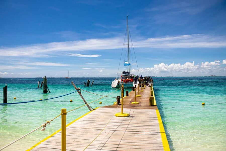 Isla Mujeres: Catamaran Ride with Open Bar, Snorkeling, and Lunch - Why this catamaran day works well from Cancun