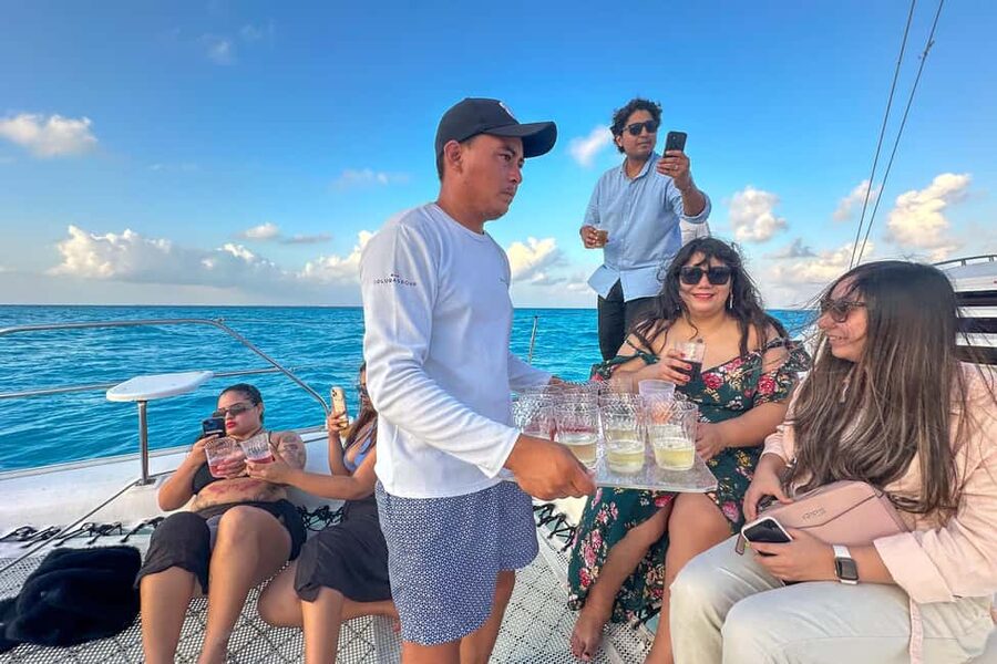 Isla Mujeres: Catamaran Ride with Open Bar, Snorkeling, and Lunch - Two hours to explore Isla Mujeres