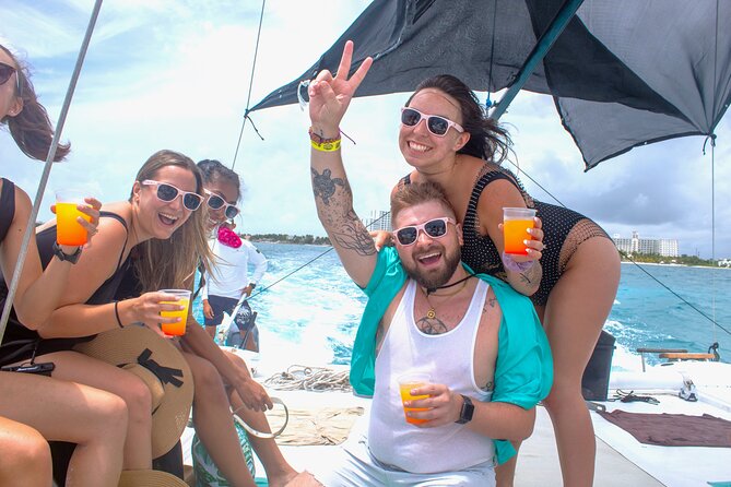 Isla Mujeres Catamaran Tour from Cancun with Snorkel and Open Bar - Who Should Book This Catamaran Day?