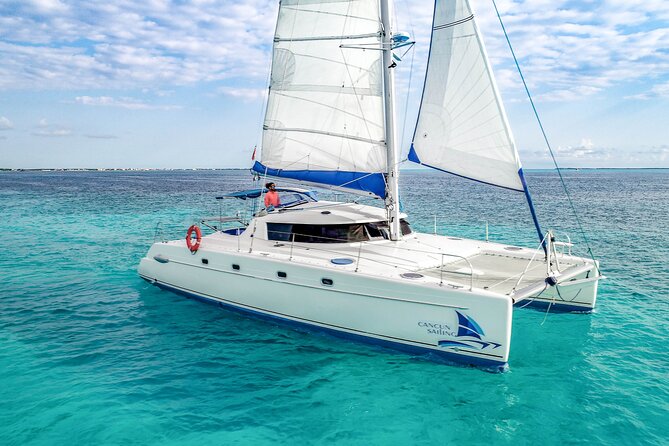 Isla Mujeres Catamaran Tour with Open Bar, Lunch and Snorkeling - What this Isla Mujeres day is really like