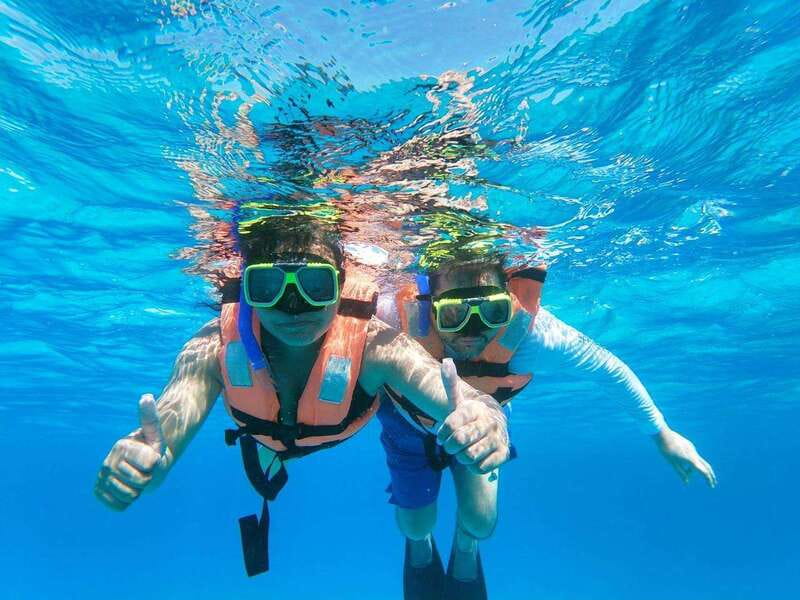 Isla Mujeres: Catamaran with Open Bar, Snorkeling and Lunch - Setting out from Cancun and getting organized