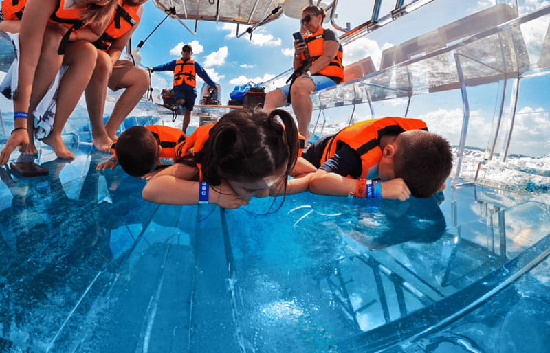 Isla Mujeres: Excursion Crystal Boat Tour at the Caribbean - Timing, Cancellation, and Language