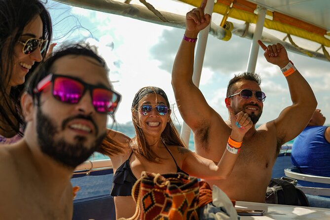 Isla Mujeres Island and Snorkeling Tour - Lunch and the beach club stop