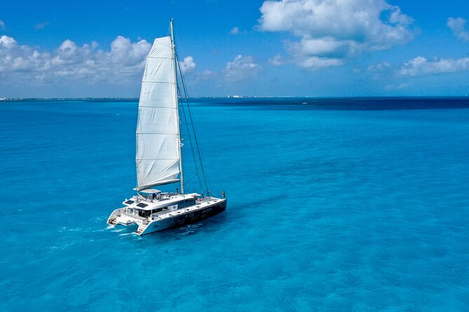 Isla Mujeres Platinum by Albatros Catamarans - Setting sail from Marina Albatros at 10:00 a.m.