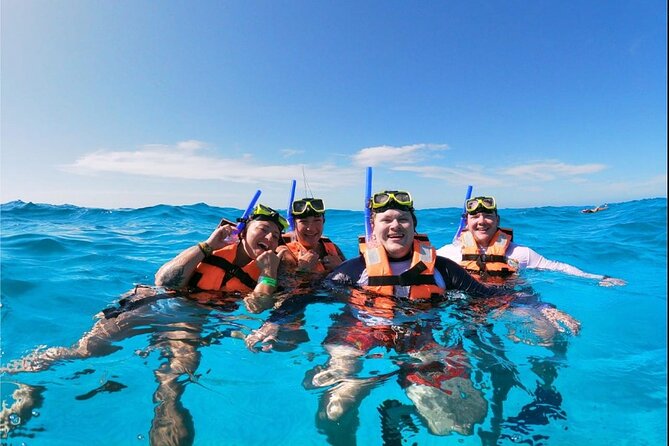 Isla Mujeres Premium Catamaran Tour with transportation from Playa del Carmen - Sailing toward Isla Mujeres