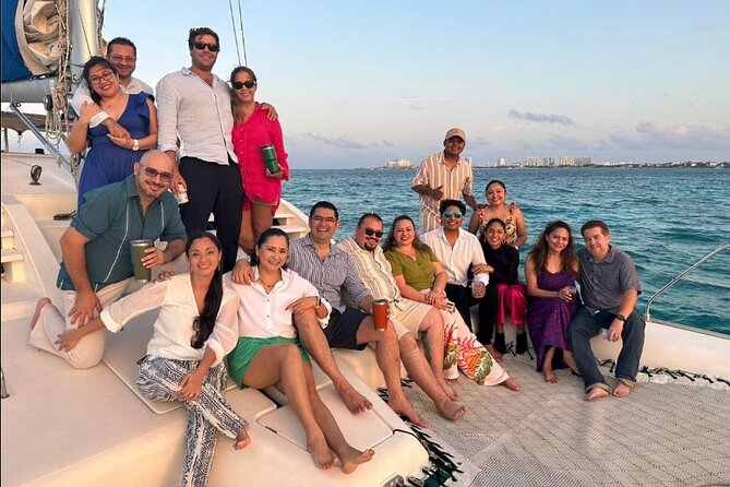 Isla Mujeres Premium Catamaran Tour with transportation from Playa del Carmen - Buffet lunch and the setting after the beach