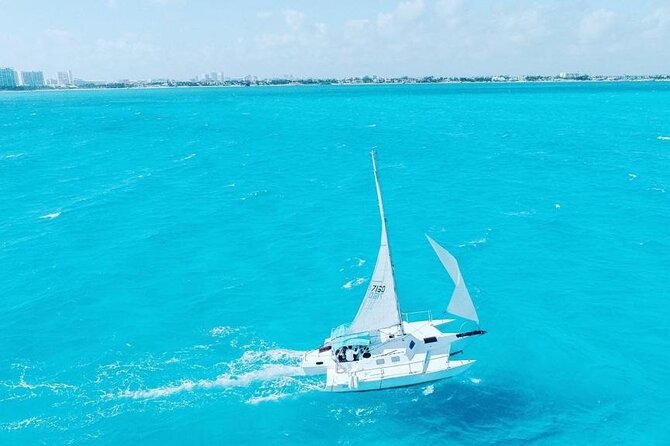 Isla Mujeres Premium Tour in Private Catamaran with Lunch - Starting at Playa Tortugas at 9 am